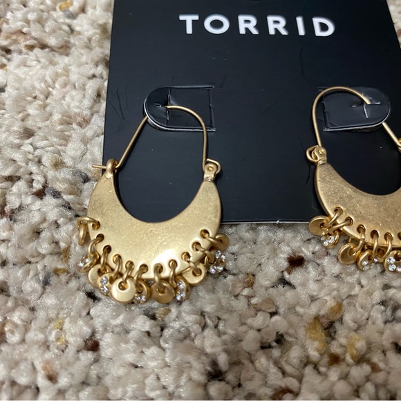 Torrid beaded pave shaky hoop earrings gold tones costume jewelry nwt - Picture 4 of 4